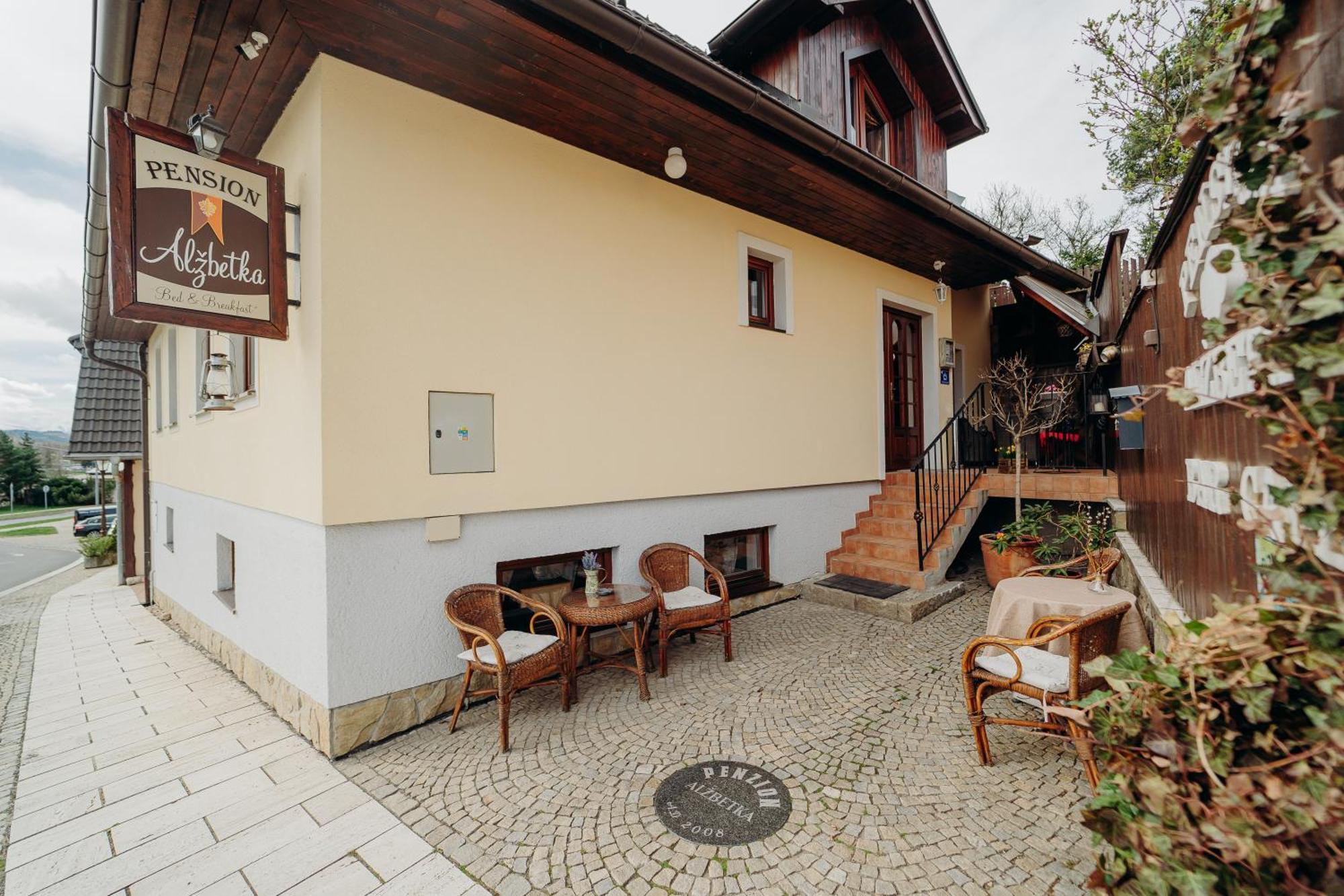Penzion Alžbetka Poprad Exteriér fotografie